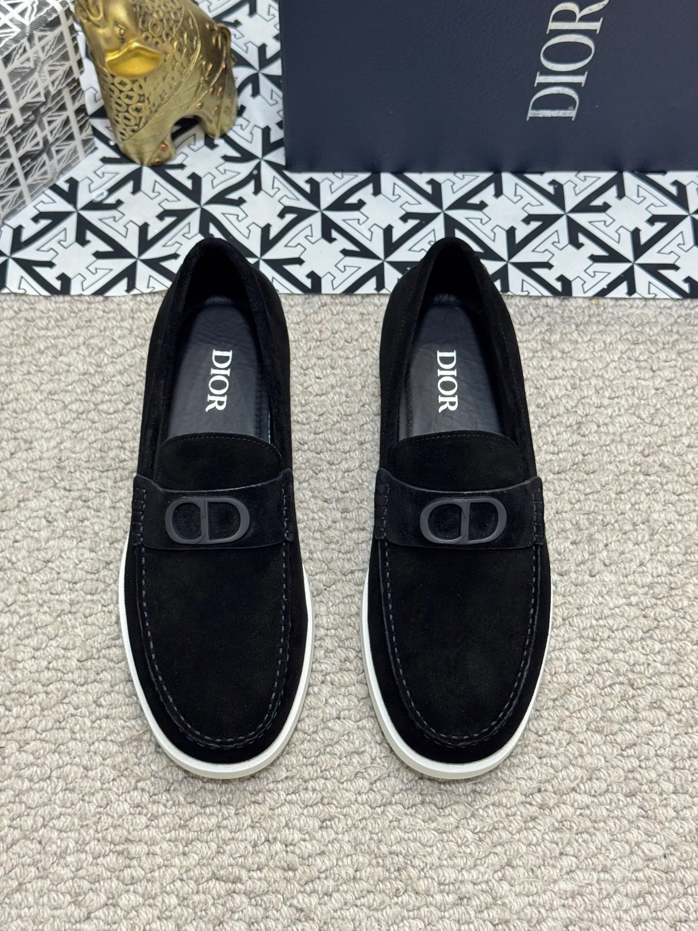Men's men's shoes 💰480 [New style] 🍺🍺Dior men's casual shoes - a high version of the original one-to-one replica. It is a casual dress shoe. Crafted from luxuriously soft navy suede❤️‍🔥Cow leather lining💘Oblique printed panels on the upper. The lightweight white rubber sole adds sophistication, with an Oblique pattern engraved on the outsole and branding on the back. Size: 38-44 (45, 46 customized
